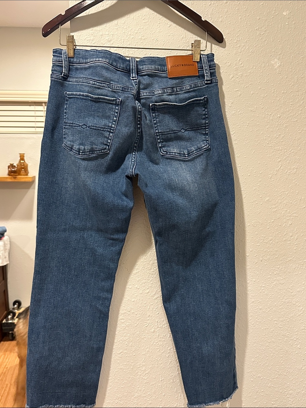 Lucky Brand Women’s  Slim Straight Blue Denim Jeans